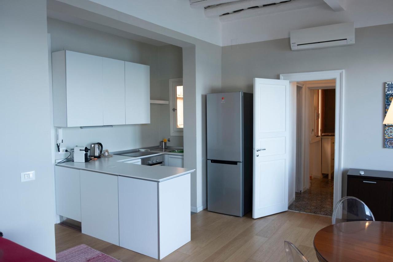 A Casa di Clara Apartment Trapani Bagian luar foto