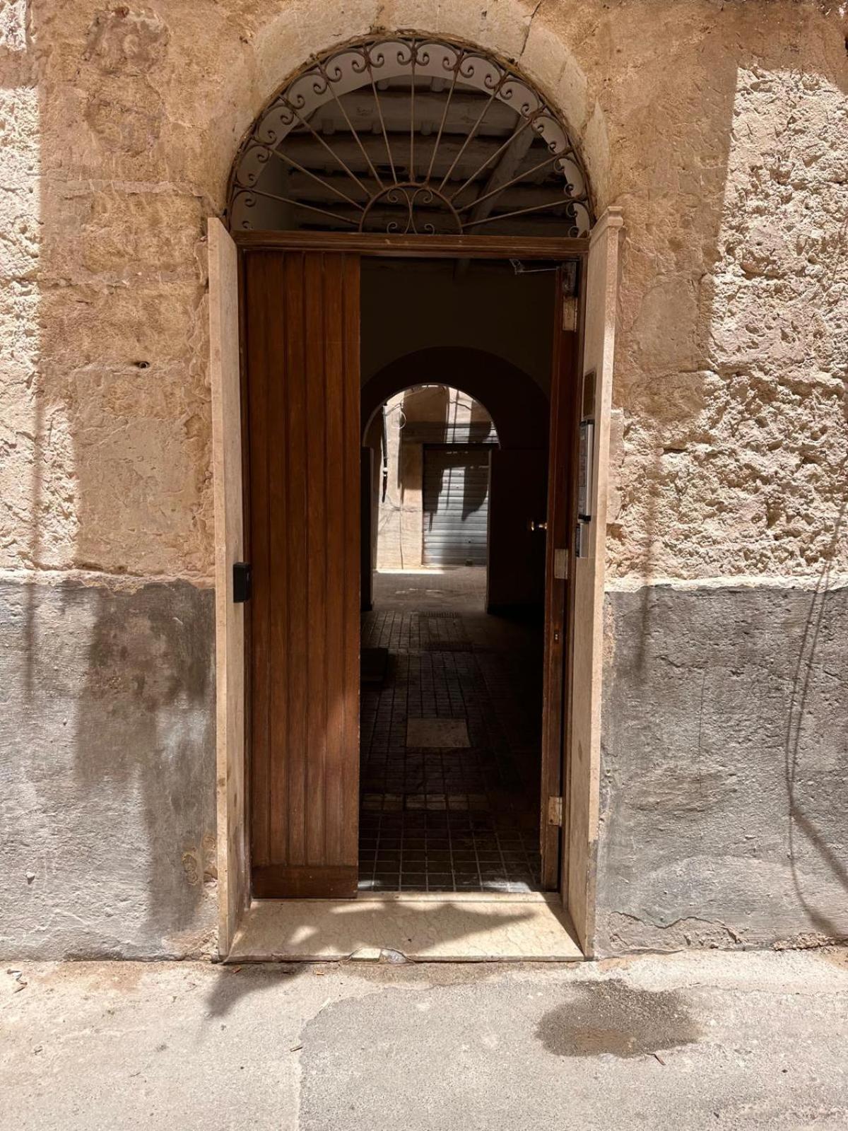 A Casa di Clara Apartment Trapani Bagian luar foto
